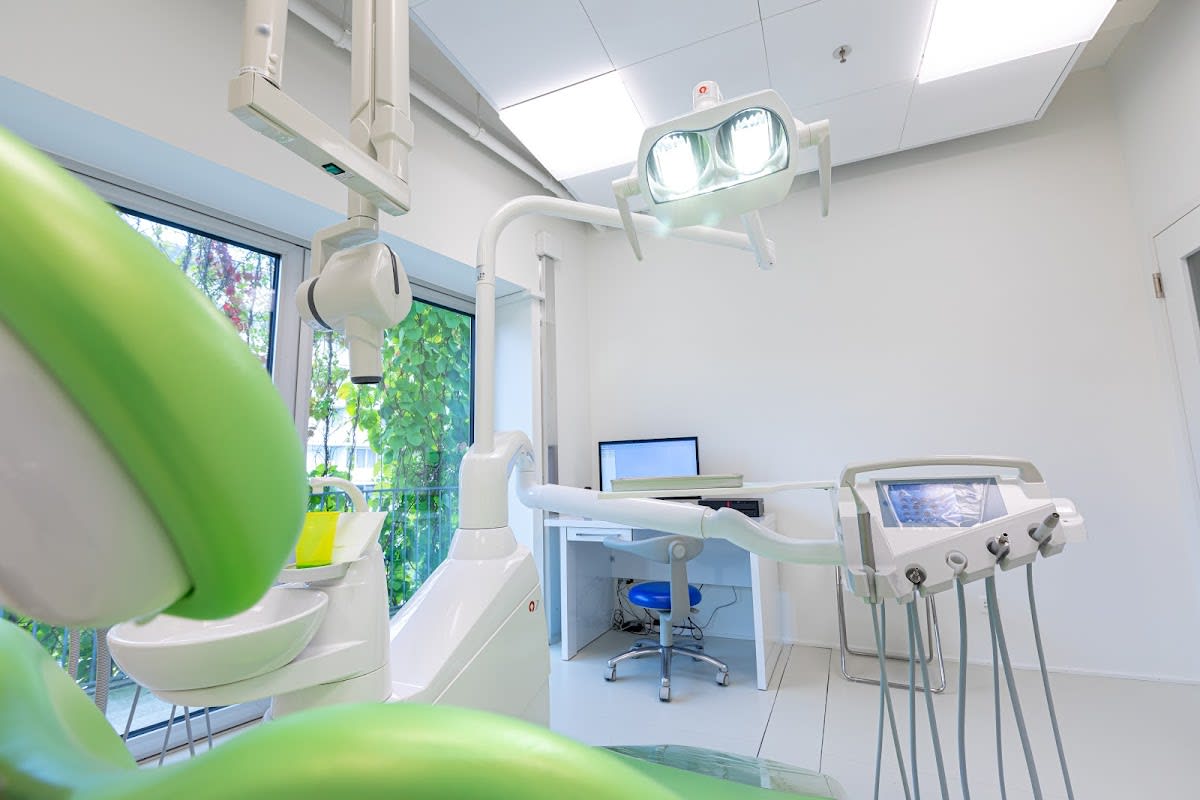 Zahnarztpraxis Basel Dent gallery image 9