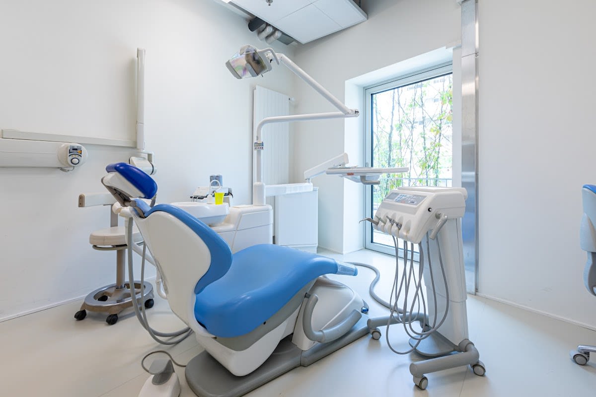 Zahnarztpraxis Basel Dent gallery image 10