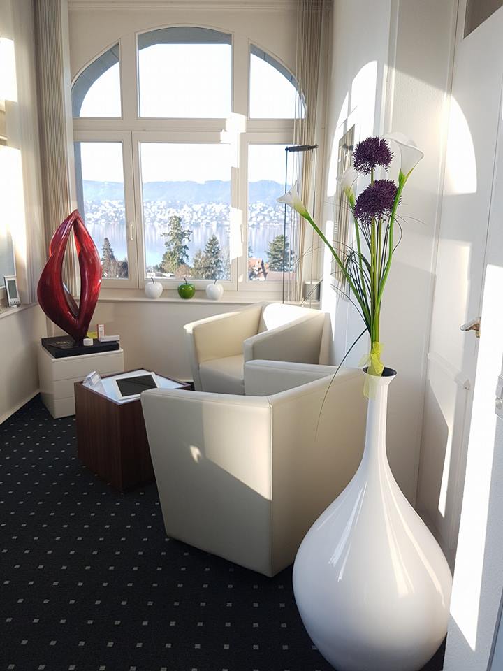 Prof. (UA) Dr. med. Dominik L. Feinendegen - Institut Feinendegen für Plastische Chirurgie AG gallery image 4