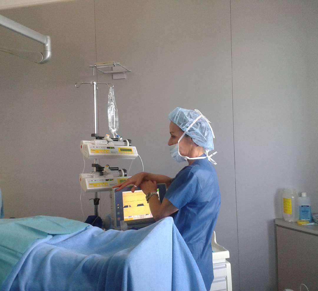 Prof. (UA) Dr. med. Dominik L. Feinendegen - Institut Feinendegen für Plastische Chirurgie AG gallery image 9