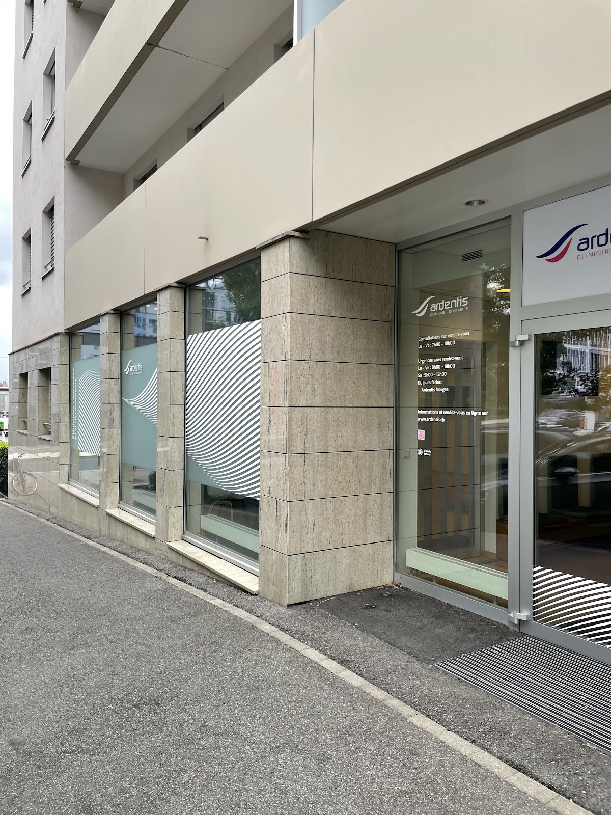 Ardentis Cliniques Dentaires et d'Orthodontie Genève gallery image 1