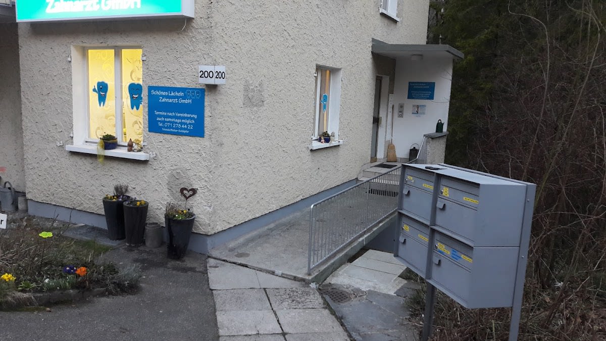 Schönes Lächeln Zahnarzt GmbH gallery image 1