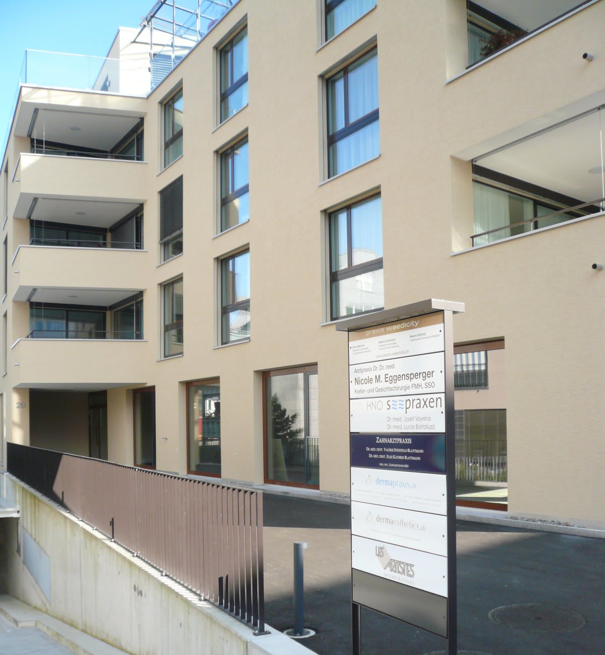 Dr. Dr. med. Nicole M. Eggensperger FMH, SSO gallery image 5