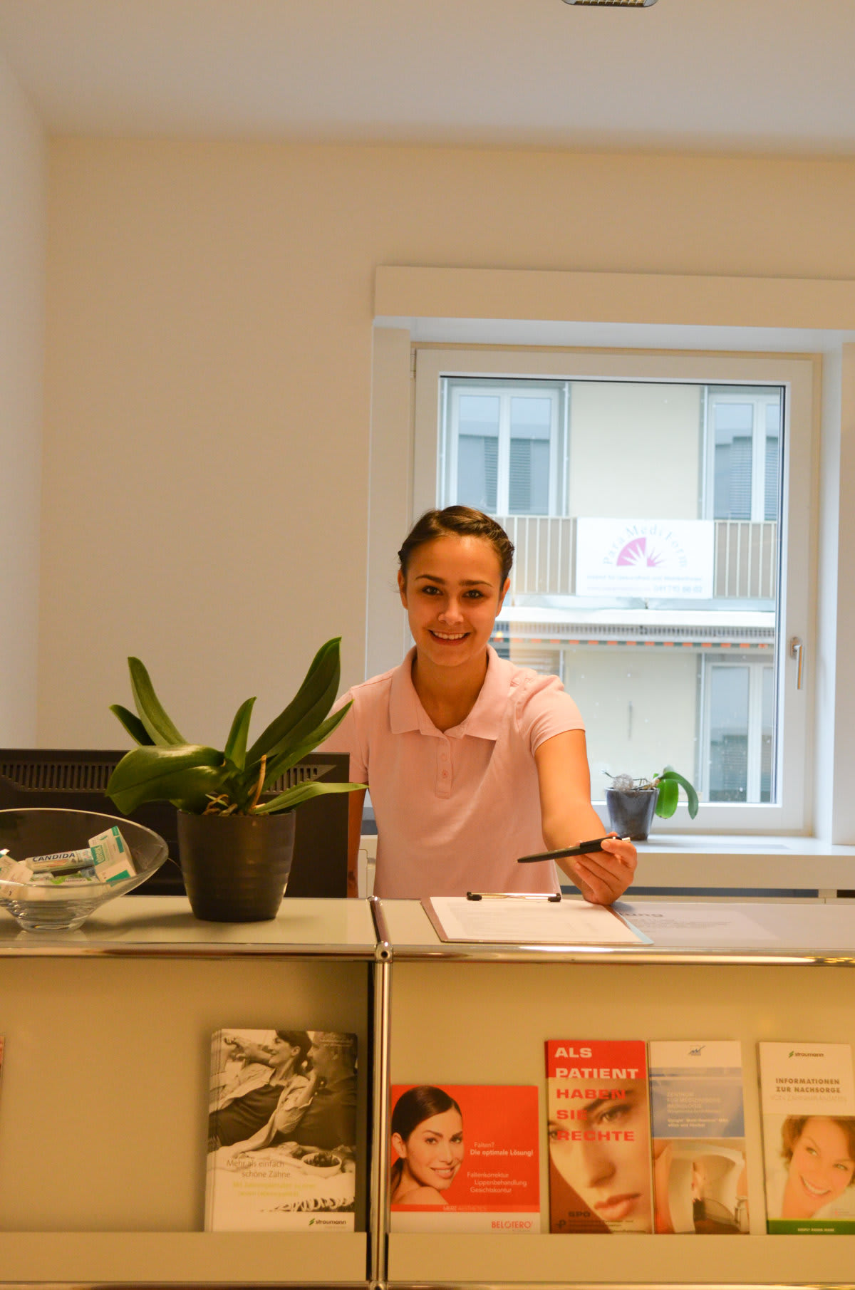 Dr. Dr. med. Nicole M. Eggensperger FMH, SSO gallery image 6