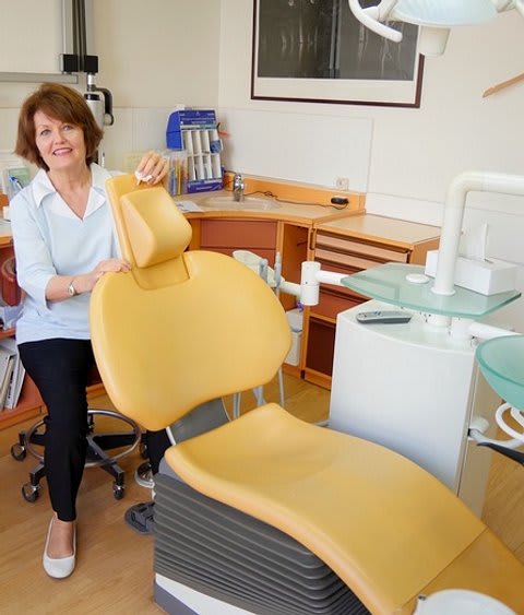 Mr. Dr méd. dent. Pavel Urban gallery image 4