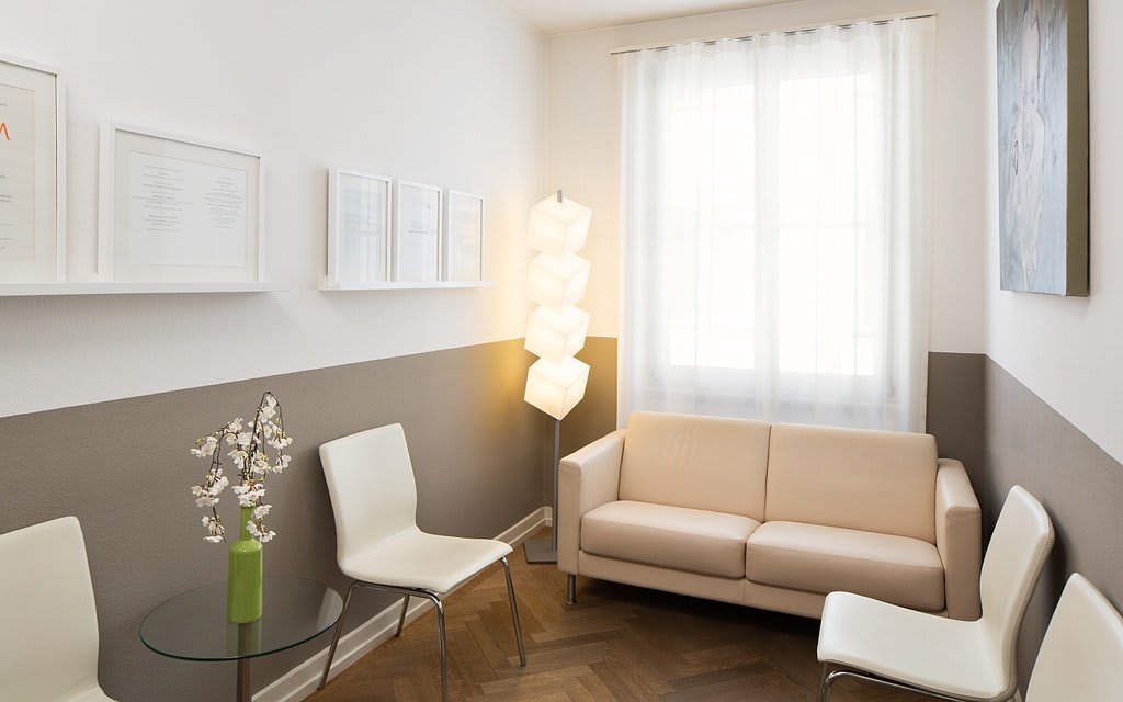 Dr. med. dent. Markus Thaler gallery image 6