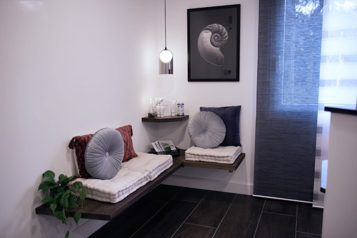 Au Paradis Des Sens gallery image 10