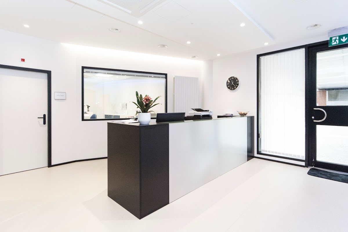 Centre de microchirurgie oculaire - CEMO Lausanne (easylaser) gallery image 4