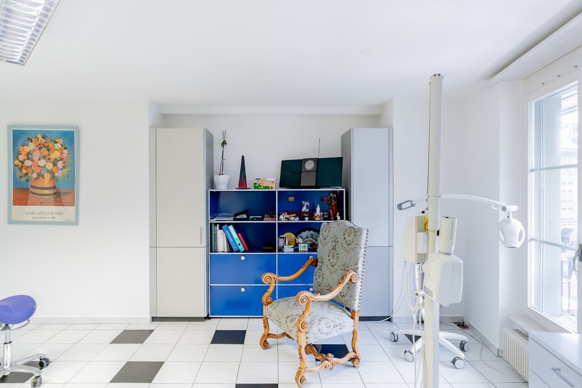 Zahnarztpraxis Dr. med. dent. Nelsy Blaser-Mayorga gallery image 3