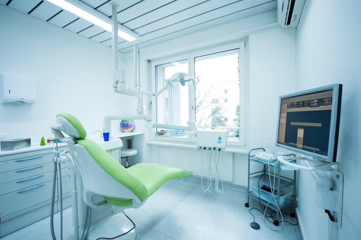 Zahnarztpraxis Dr. Villiger gallery image 4