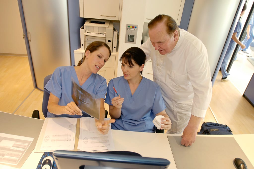 Dr méd. dent. Viviane Hurni gallery image 3