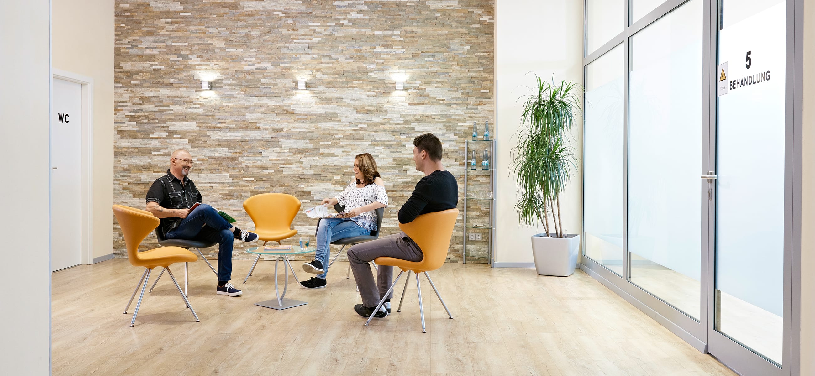 Deutsch - Schweizerische Dentalclinic - Dr. Alexander Herdt und Oleg Plaksin gallery image 2