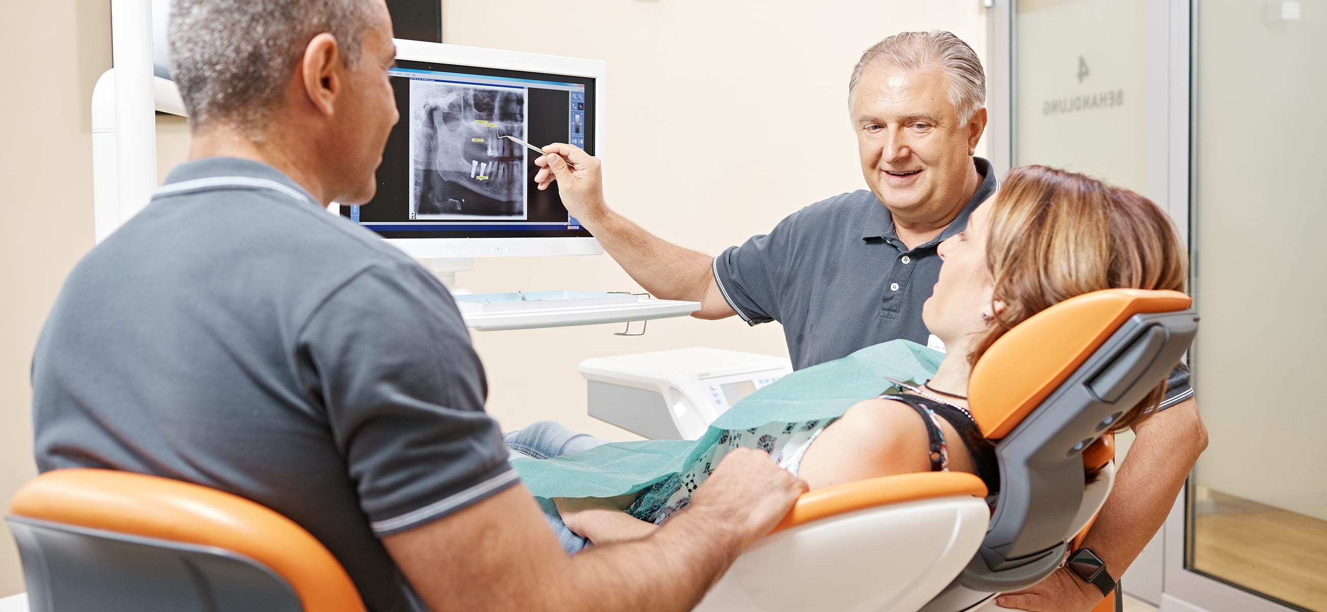 Deutsch - Schweizerische Dentalclinic - Dr. Alexander Herdt und Oleg Plaksin gallery image 3