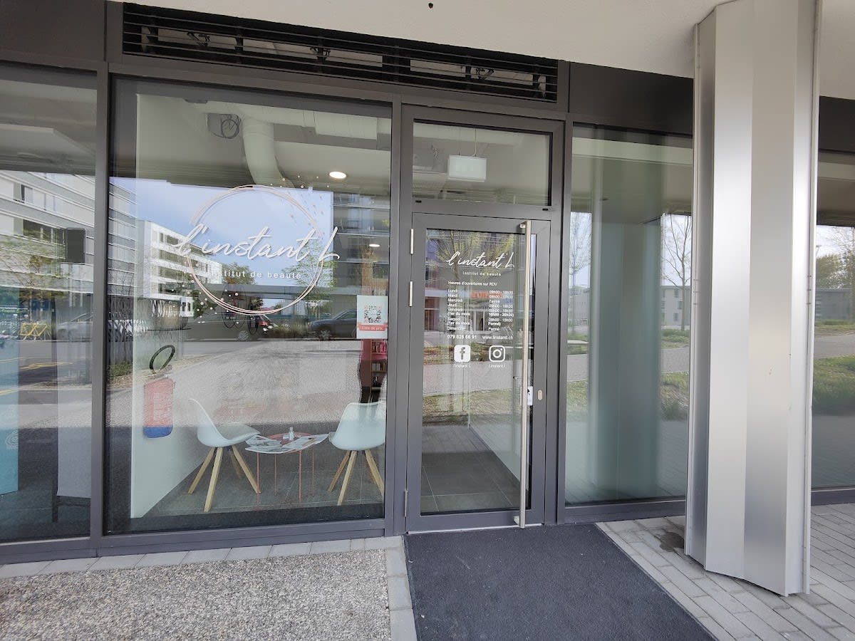 L'instant L gallery image 6