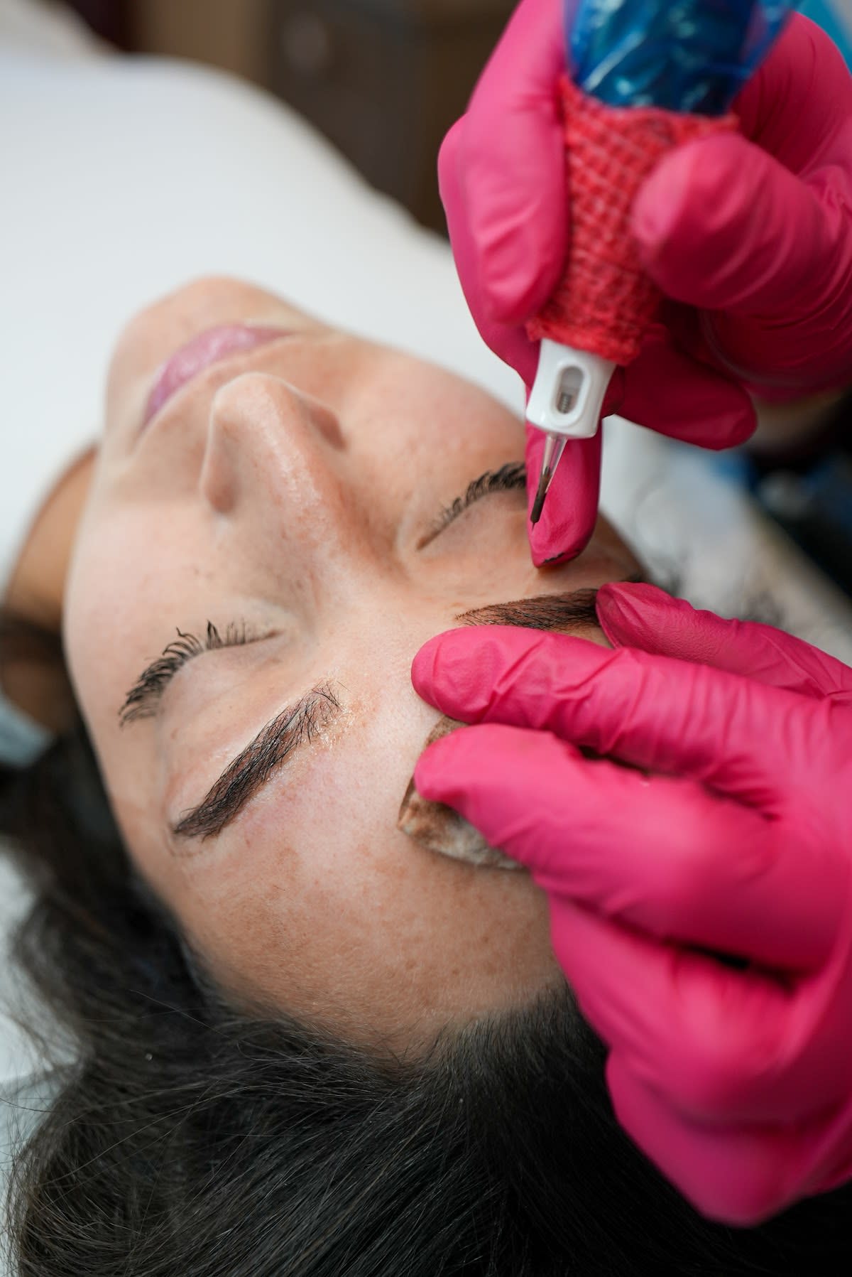 Atelier du Regard Fribourg Sourcils, Microblading, Extensions cils, gallery image 6