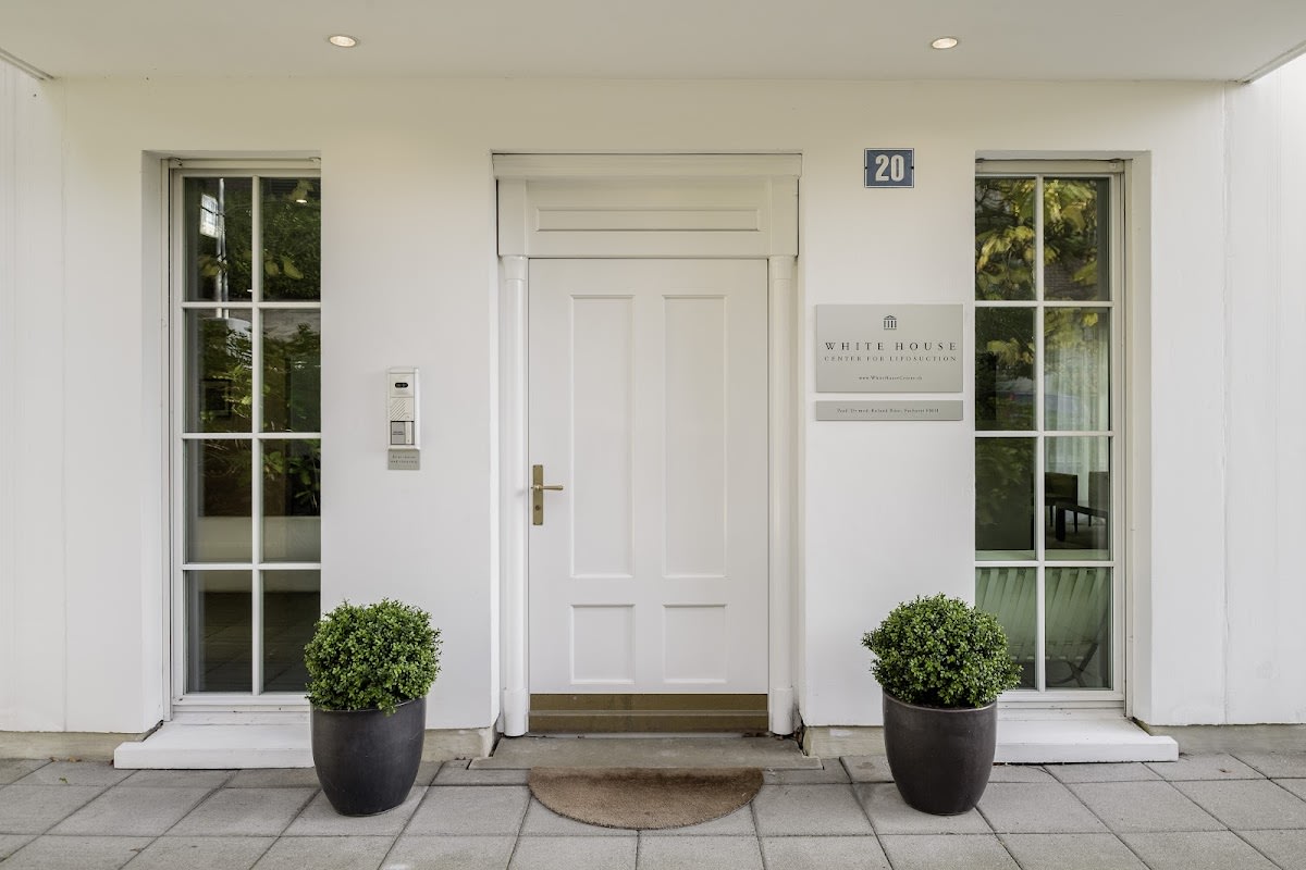 White House Center for Liposuction gallery image 2