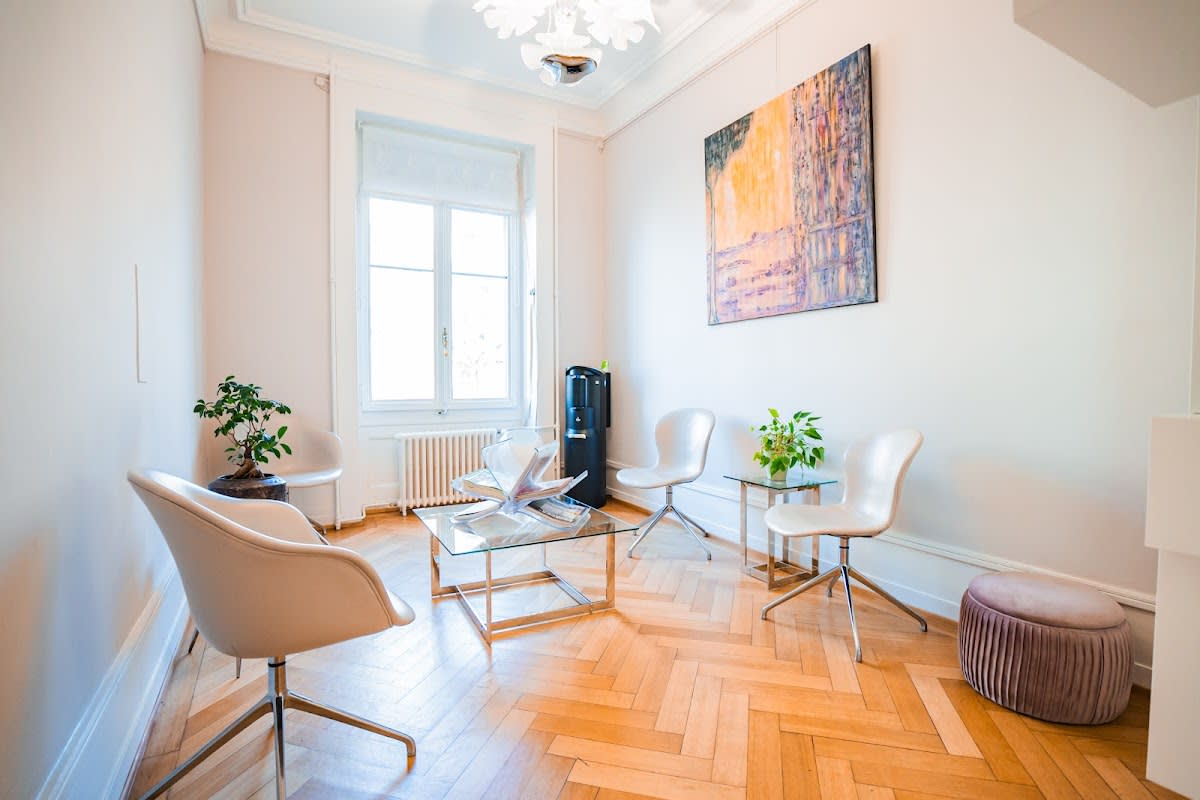 Dhif Chanaz Damardji gallery image 8