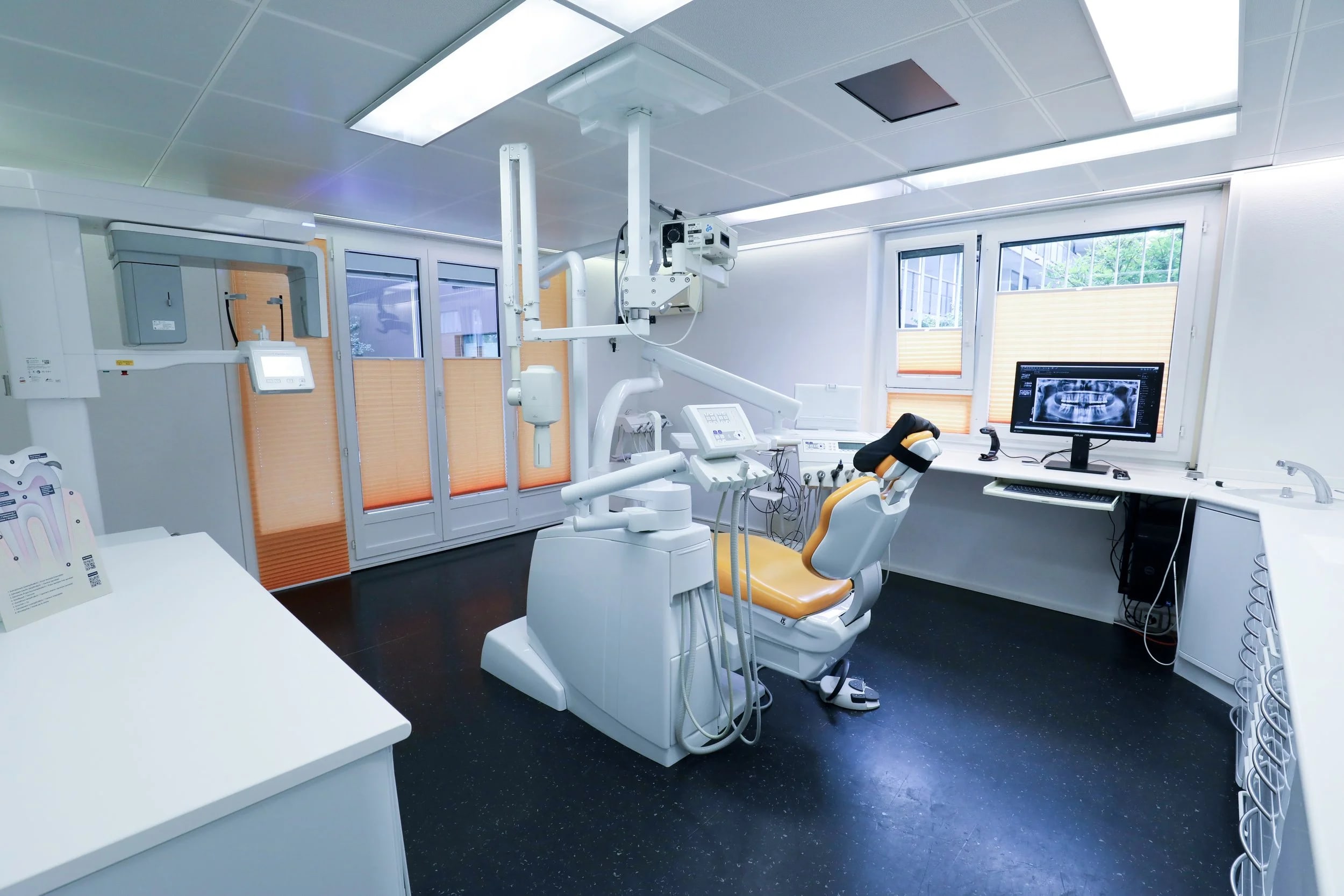 Zahnarzt4you - 8047 Zürich - Dr. med. dent. Markus Iczkovits gallery image 1