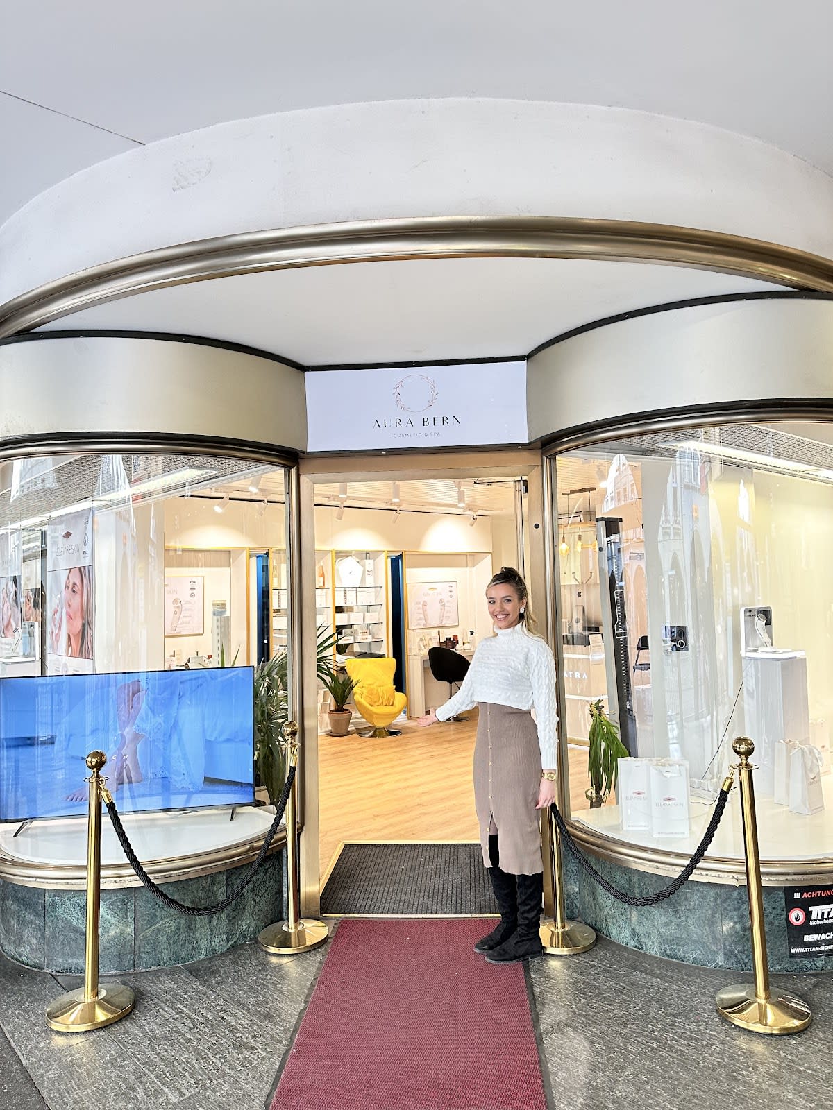 Aura Bern-Cosmetic and Spa gallery image 3