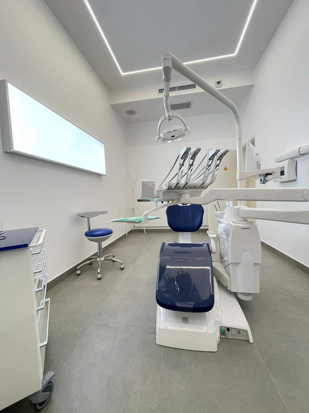 Studio dentistico NioDent gallery image 1