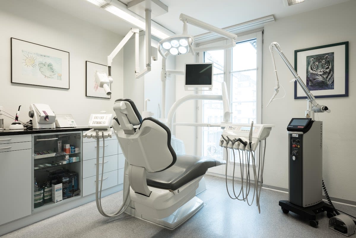 Med. dent. Raphael Mühlebach gallery image 2