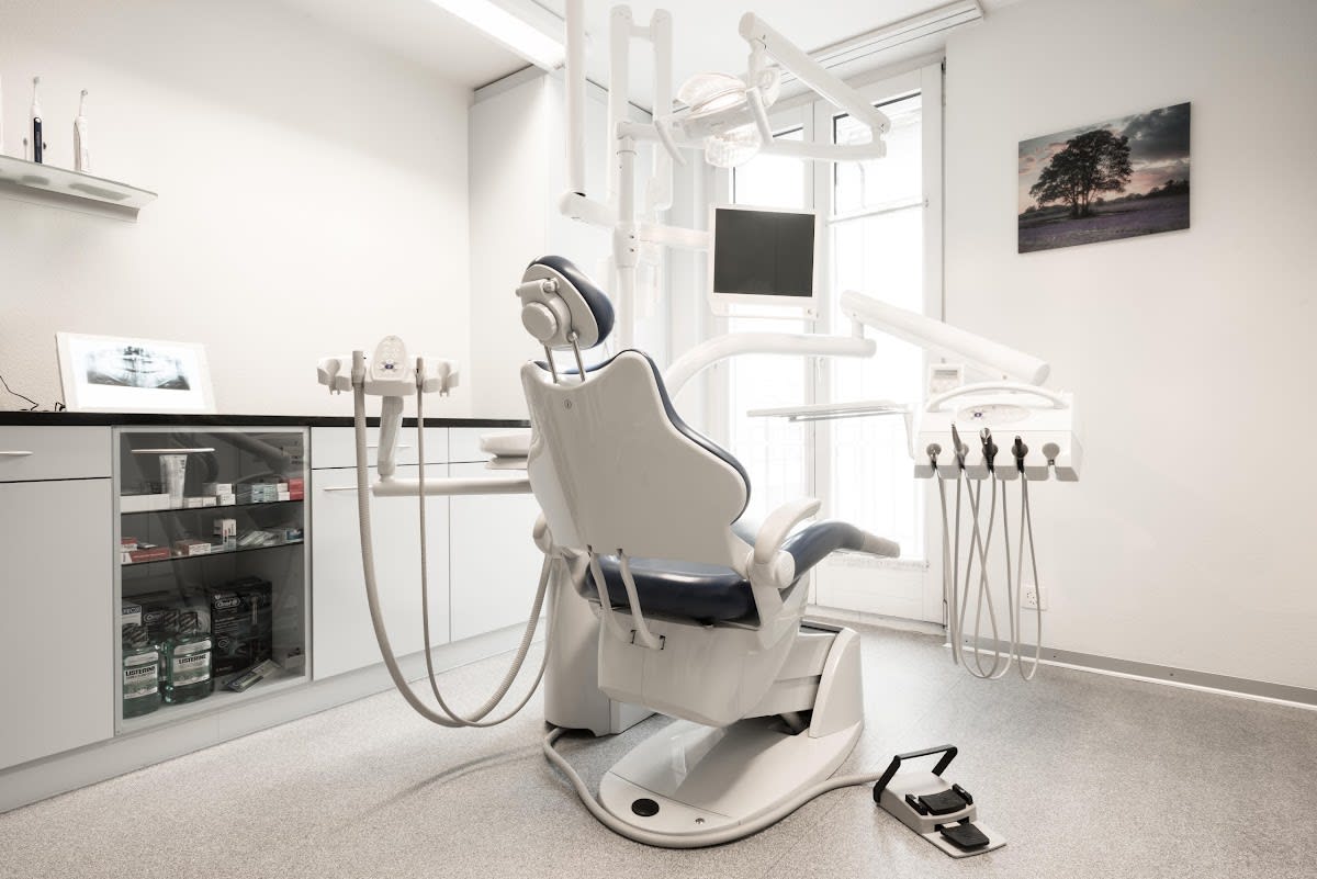 Med. dent. Raphael Mühlebach gallery image 3