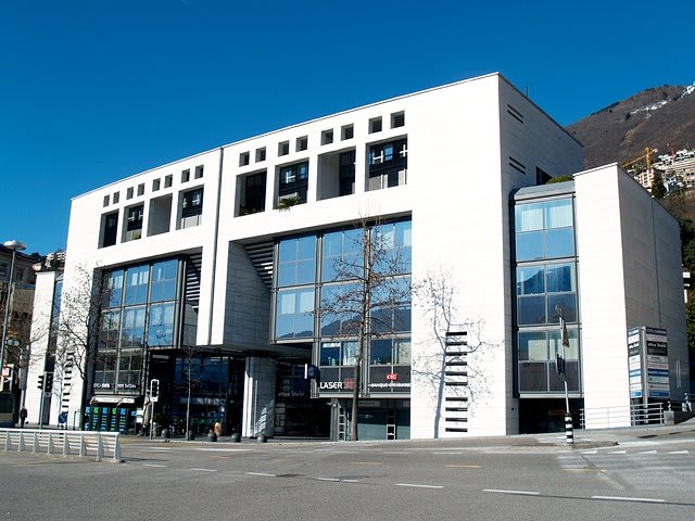 Dr. med. dent. Merlini Andrea gallery image 1