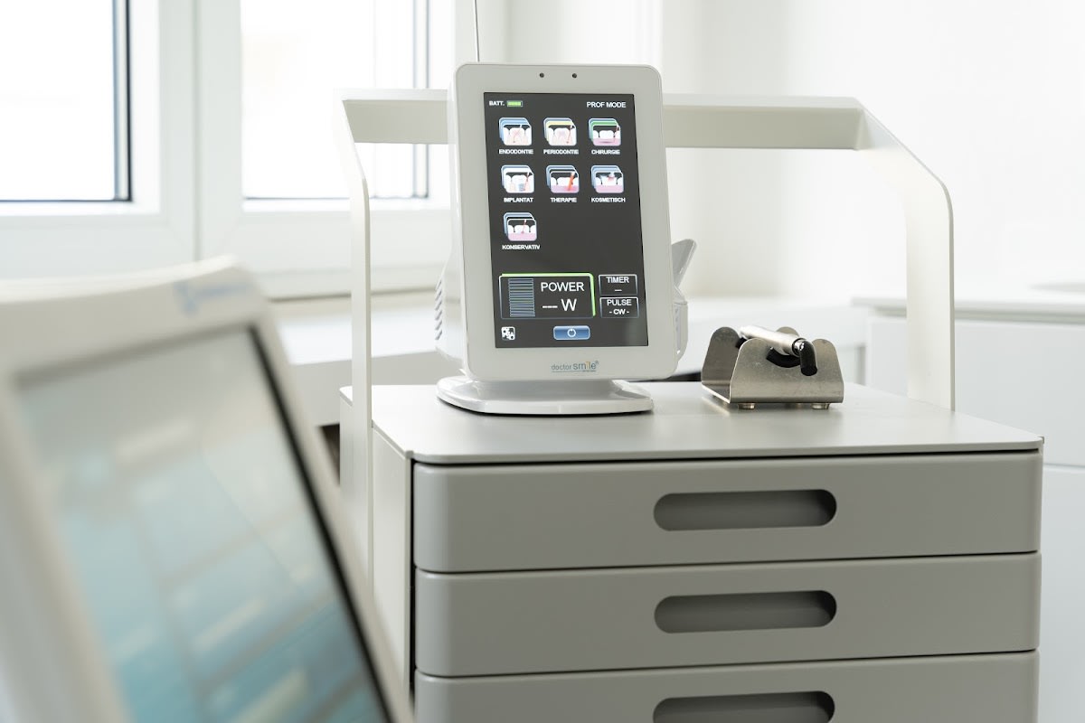 Zahnarzt Bern | Zahnarztpraxis Bern | Laserdent Laserzahnmedizin gallery image 6