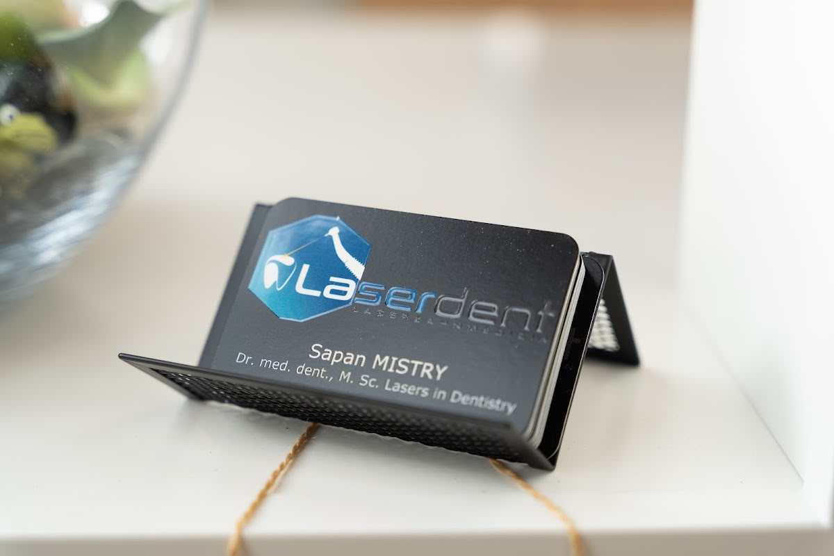 Zahnarzt Bern | Zahnarztpraxis Bern | Laserdent Laserzahnmedizin gallery image 8