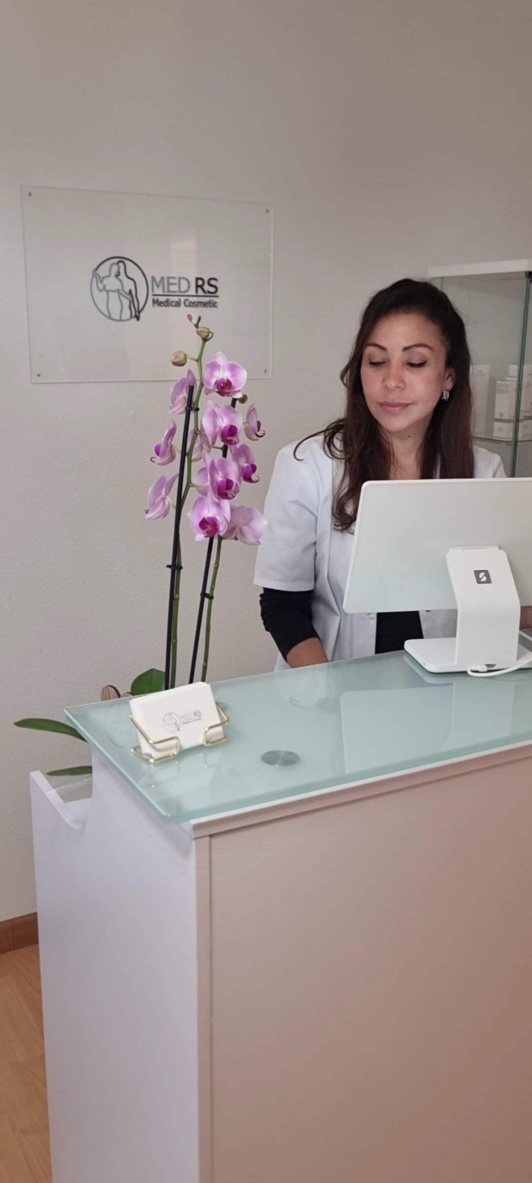 Med RS Cosmetics gallery image 10