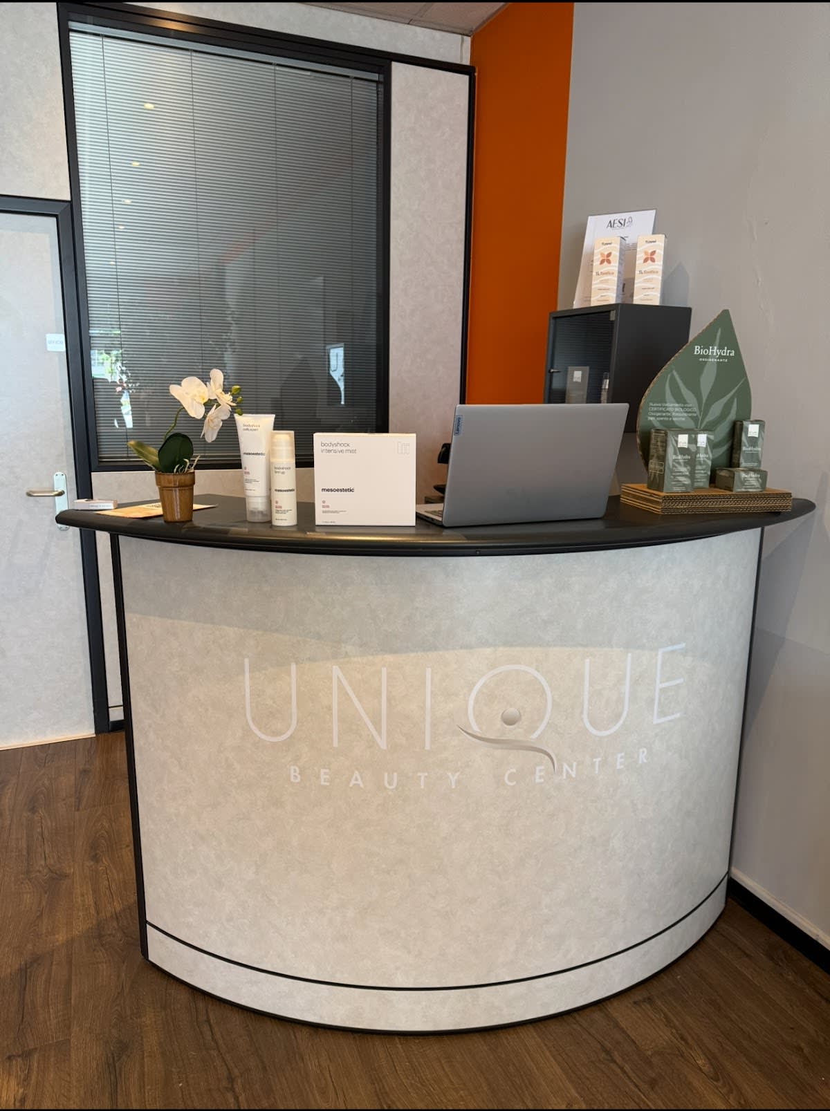 Unique Beauty Center gallery image 10