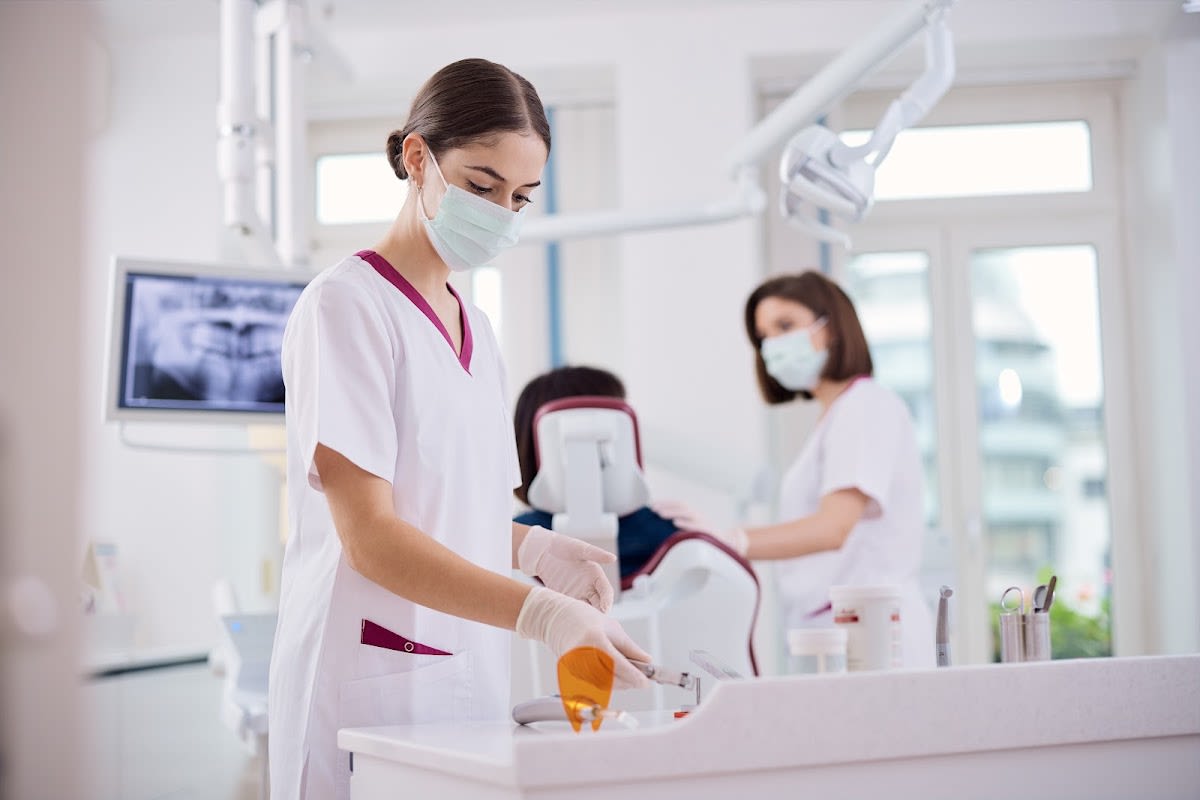 Zahnarztpraxis am Löwenplatz in Luzern gallery image 8