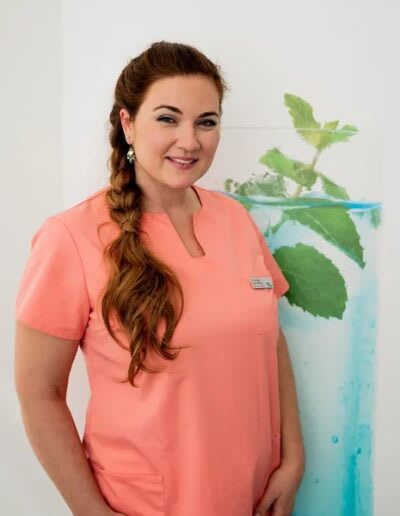 Zahnarzt Bern Dr.med.dent. Laura Barbara Flückiger & Kinga Keller Parodontologie Kinder Angstpatienten Invisalign gallery image 6