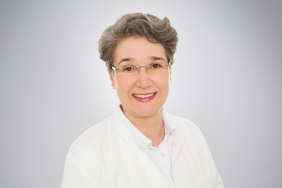 Dermatologie - LaserZentrum - Liposuktion gallery image 4