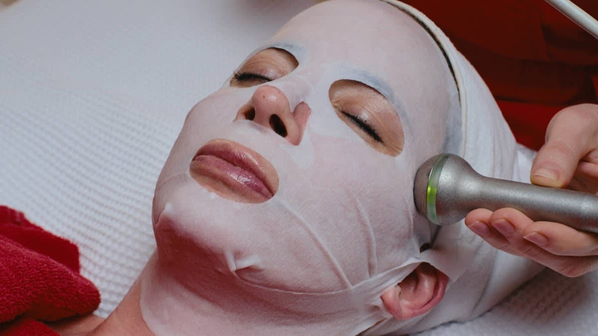 🥇Kosmetik Basel by Julia Hediger gallery image 8