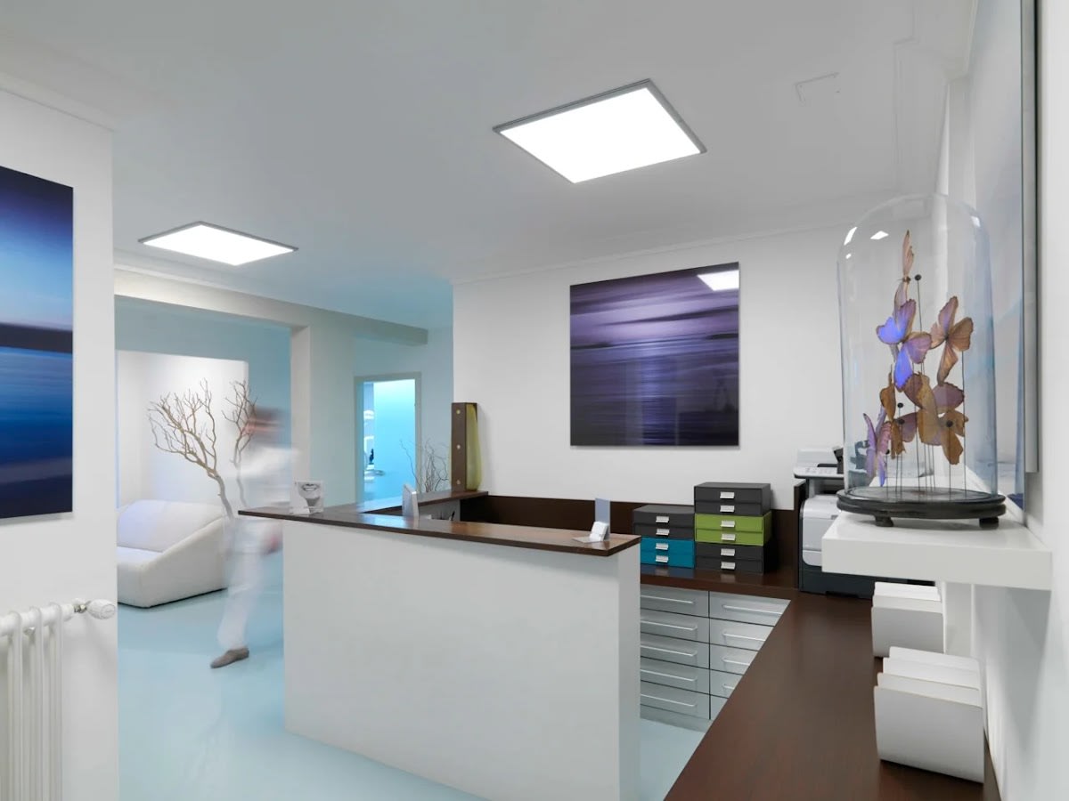 Cabinet dentaire Fabienne Roset gallery image 1