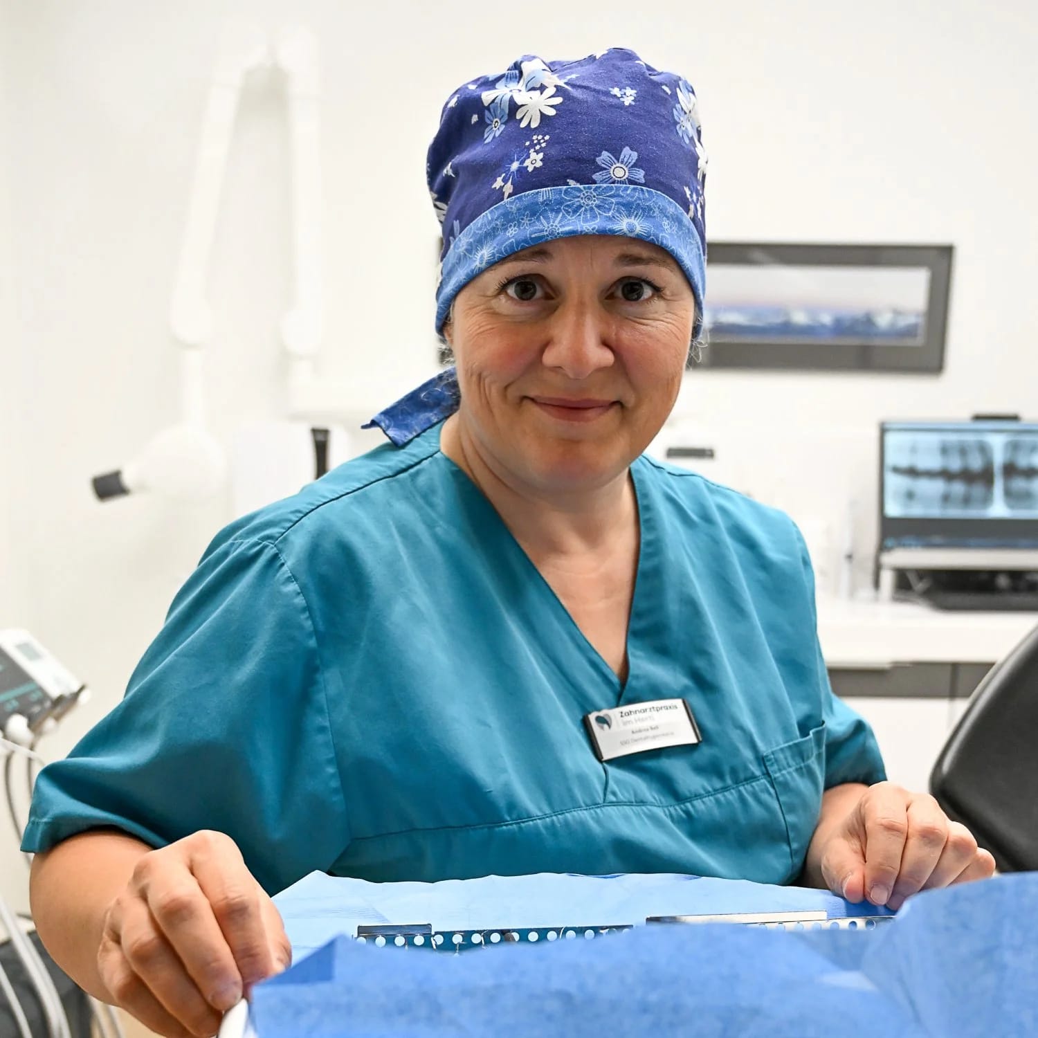 Zahnarztpraxis im Herti gallery image 3