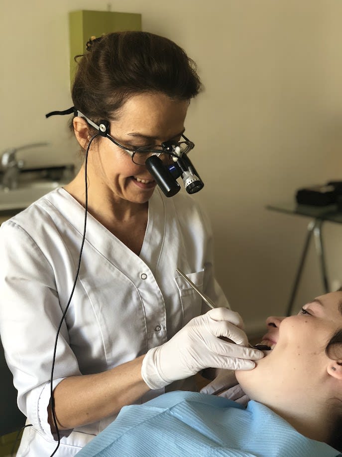 Dr ANETA LAKOMSKA gallery image 2