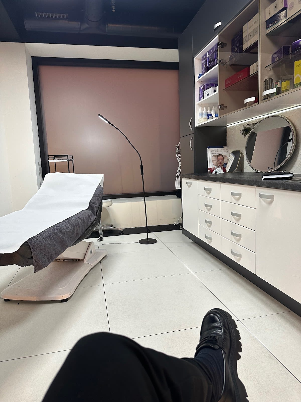 DIARFACE AESTHETICS - THE BEAUTY CLINIC gallery image 3