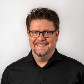 TEAM 15 - PRAXIS FÜR ZAHNMEDIZIN DR. HERMANN & PARTNER gallery image 3