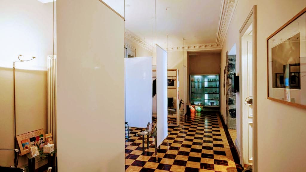 LASERIS Centre Laser de Dermatologie Esthétique et Médicale gallery image 1