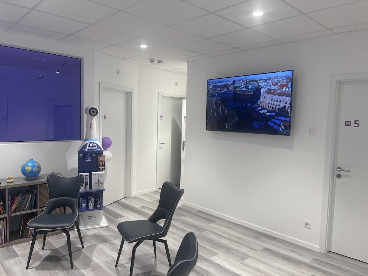 Clinique Dentaire en Dorigny by Dr. Laura Musat gallery image 2