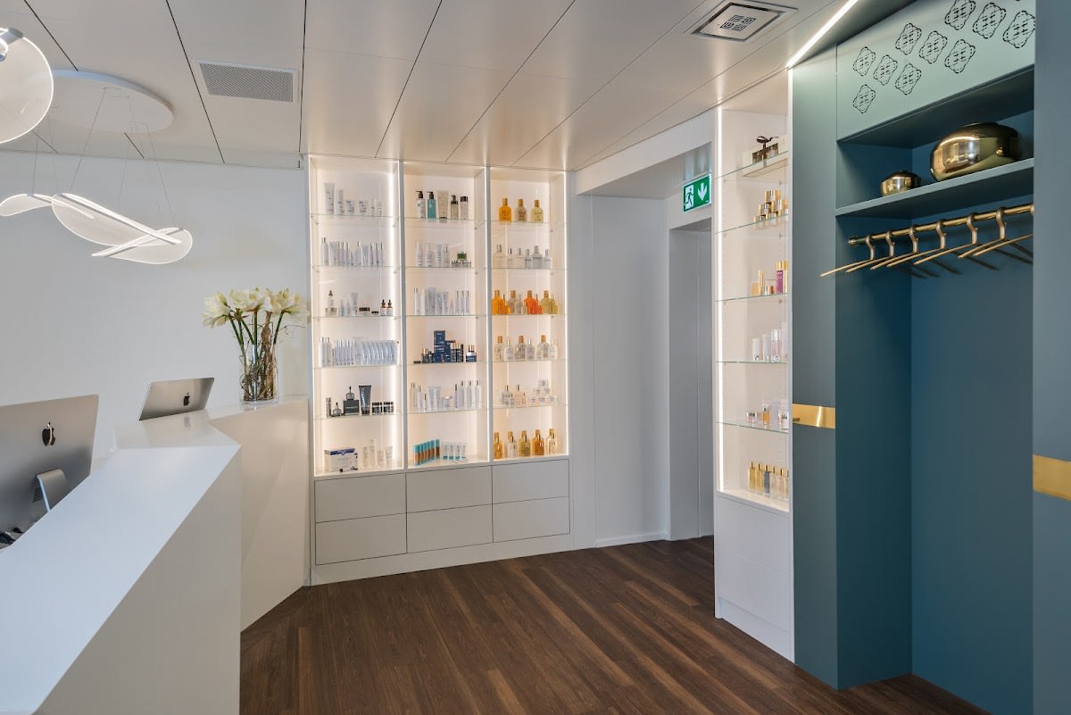 Dermanence Bahnhofstrasse | Hautarzt-Praxis für Dermatologie & Ästhetik gallery image 10