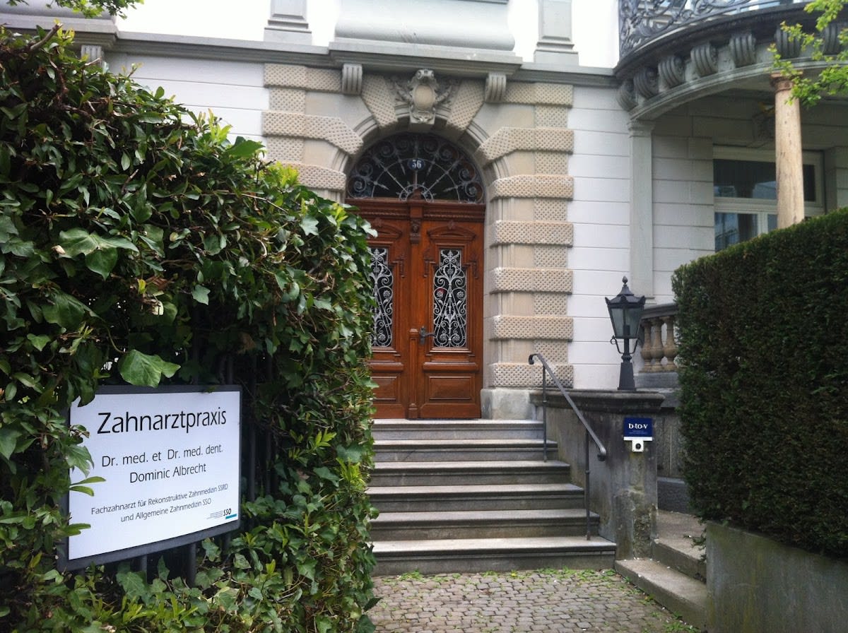 Dr. med. Dr. med. dent. Dominic Albrecht gallery image 1