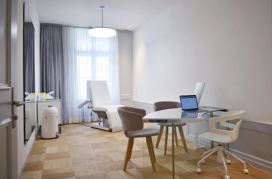 Plastische Chirurgie Bern - Dr. med. David Kiermeir gallery image 5