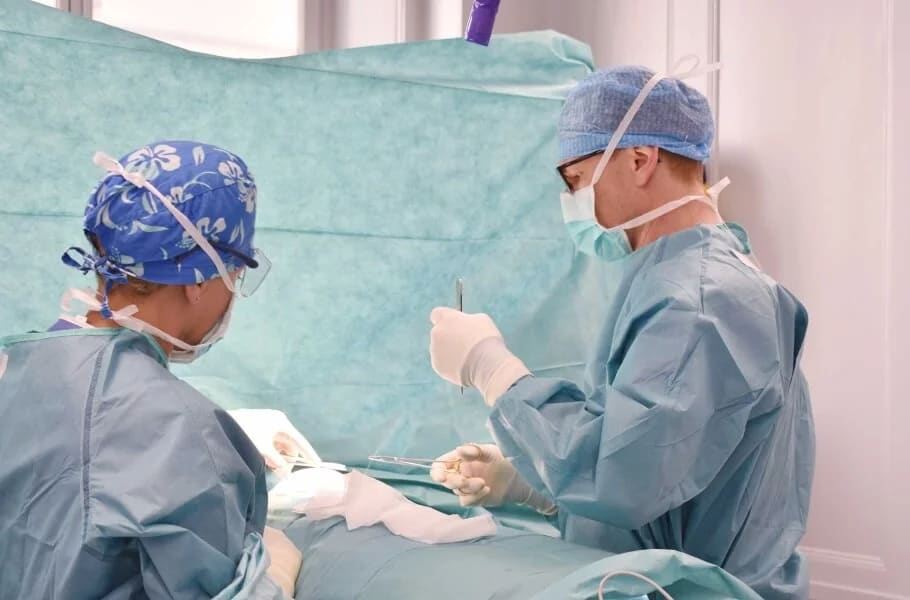 Plastische Chirurgie Bern - Dr. med. David Kiermeir gallery image 9