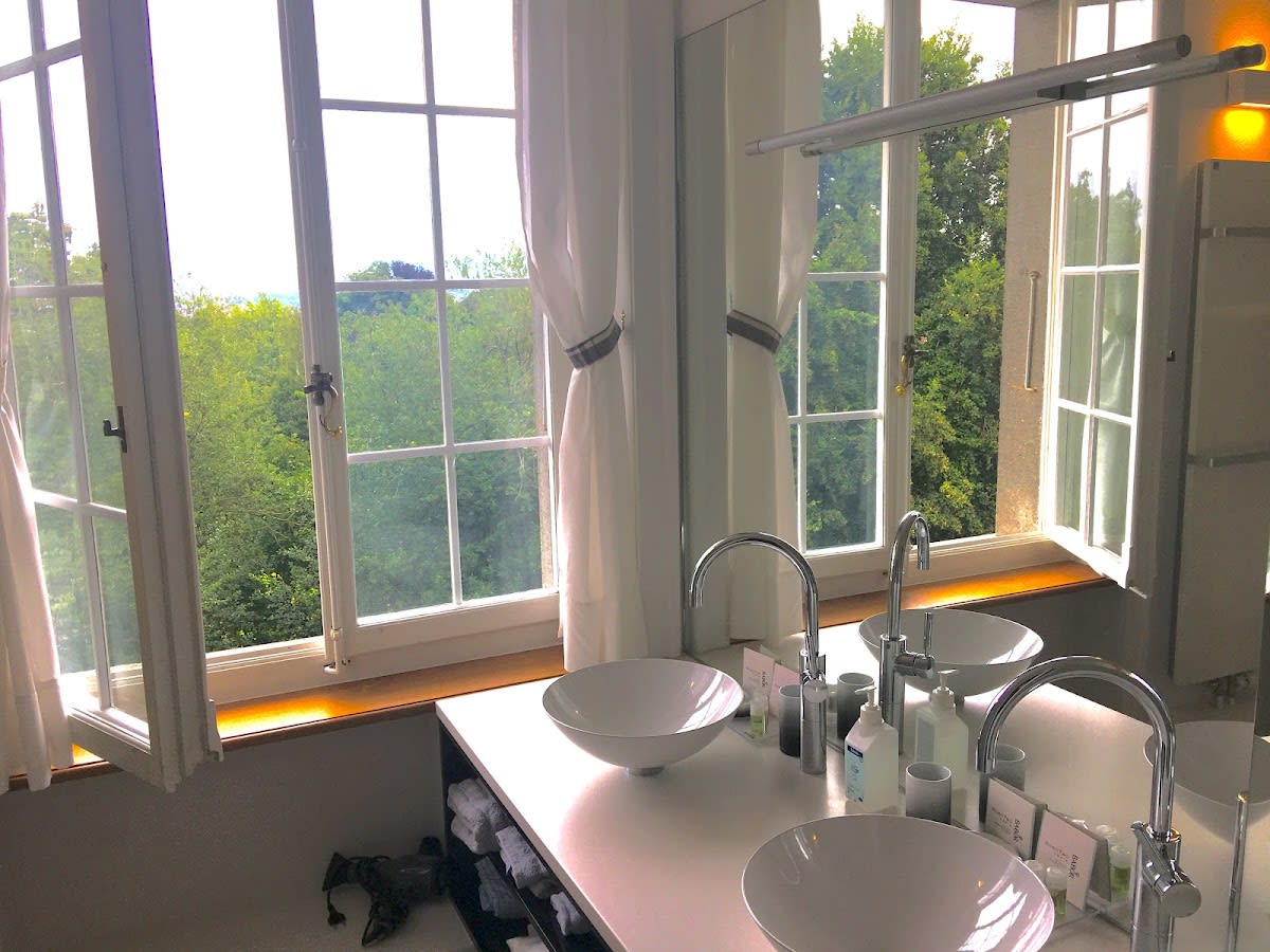 Klinik im Spiegel gallery image 5