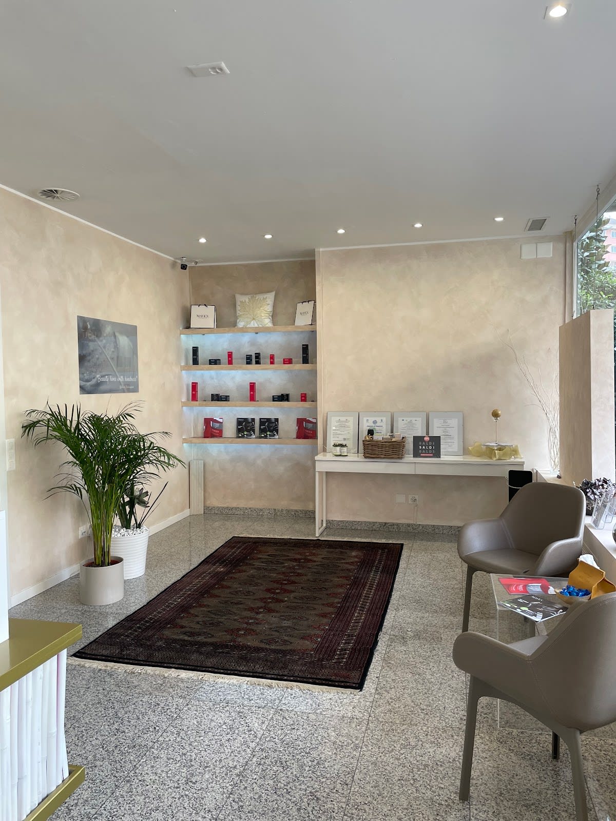 TSBH - The Swiss Beauty Hub gallery image 2