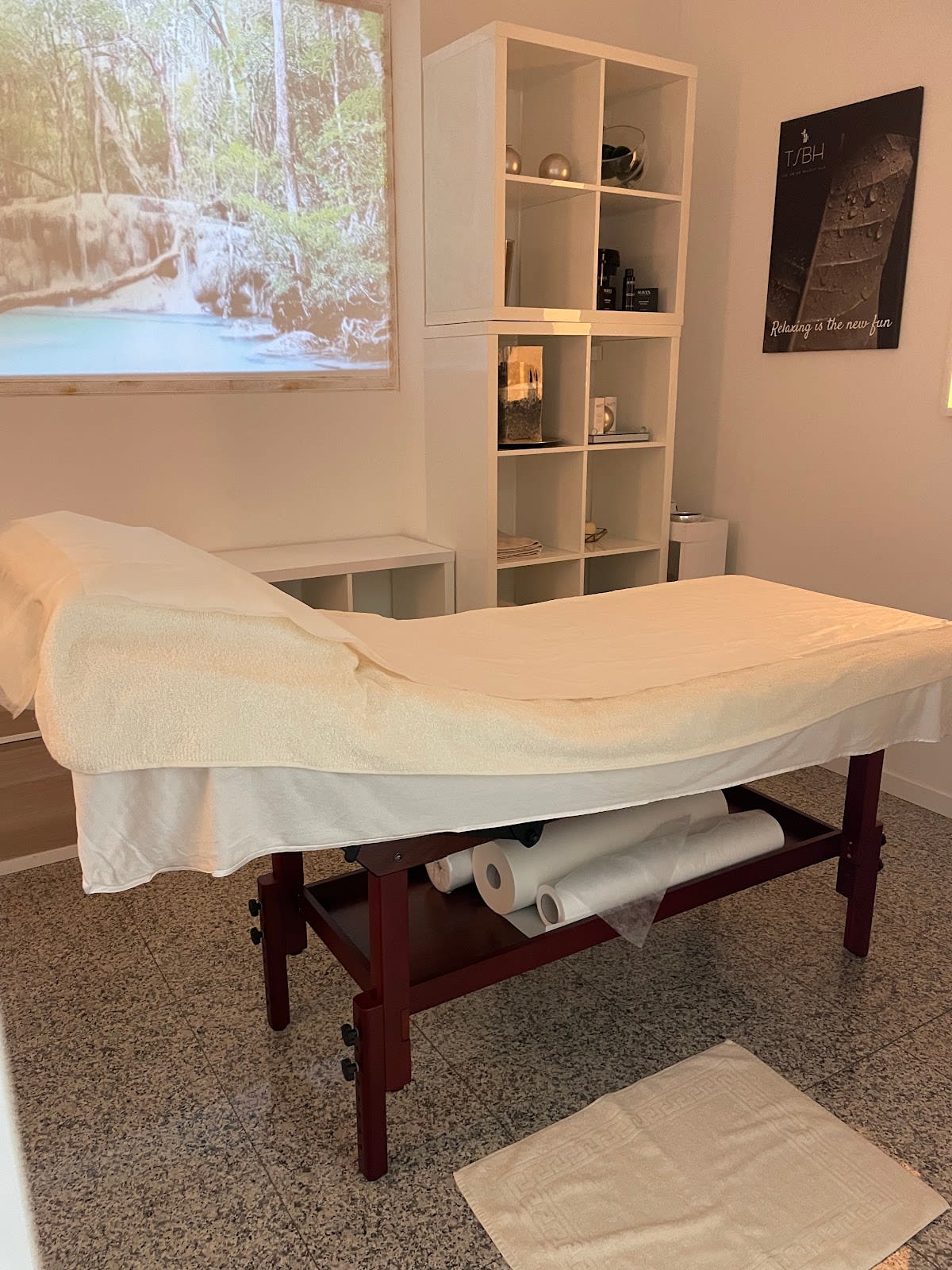 TSBH - The Swiss Beauty Hub gallery image 7