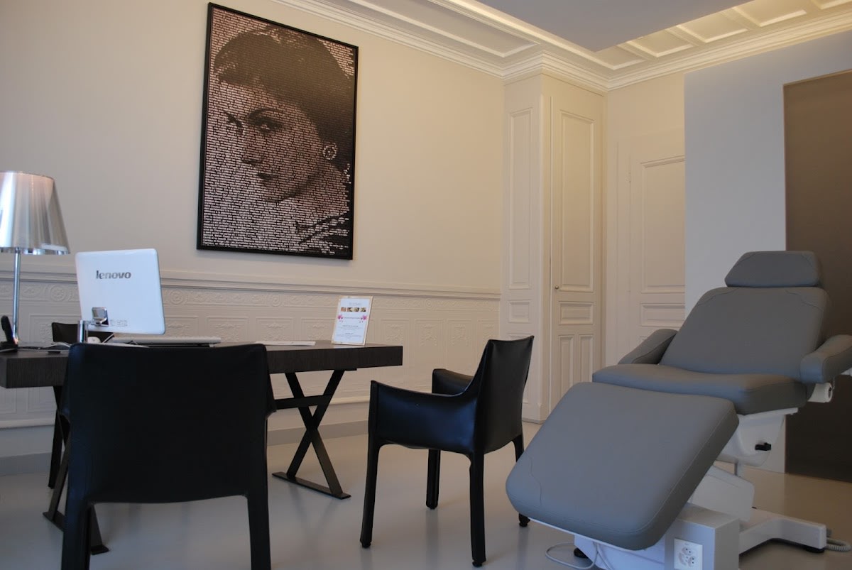 Dr. Hervé Raspaldo gallery image 5